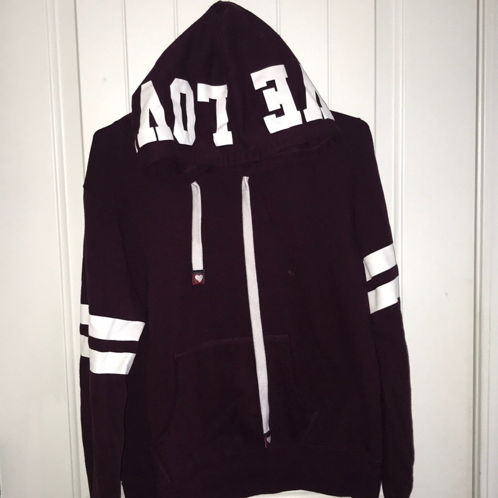 burgundy hoodie!